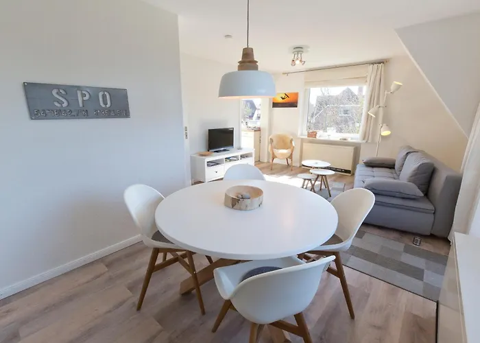 Appartement Westdeich 6 *